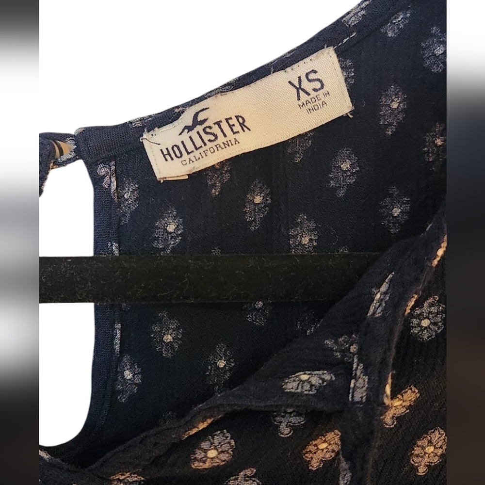 CLOSET CLEAROUT Hollister Navy Blue Patterned Blouse Shirt Top Lace Sleeve XS - Picture 3 of 4